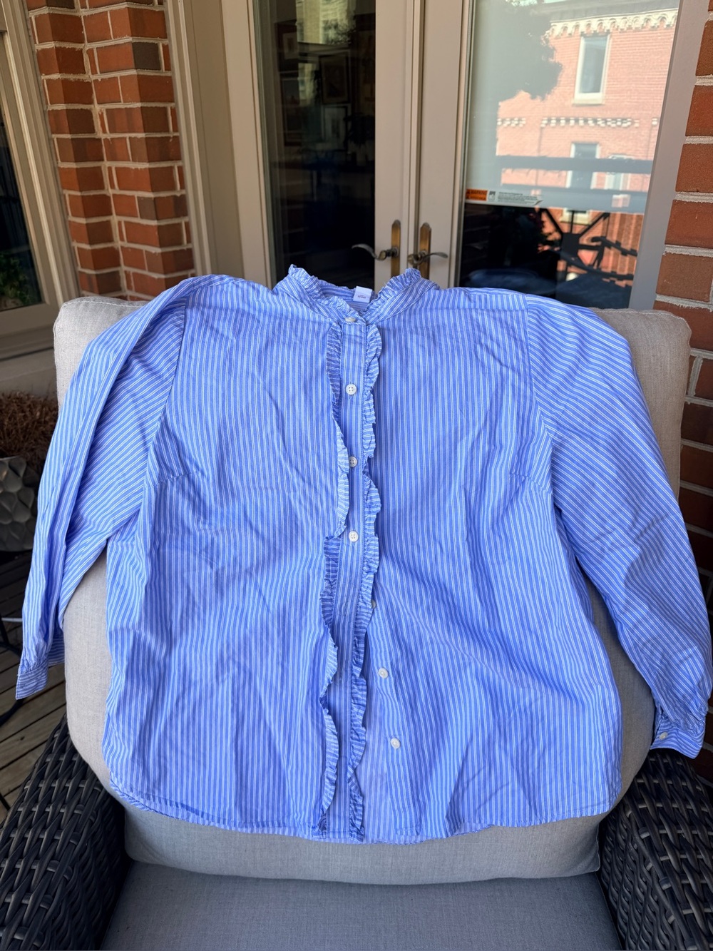 Old Navy Blue and White Striped Women’s Button-Down Shirt